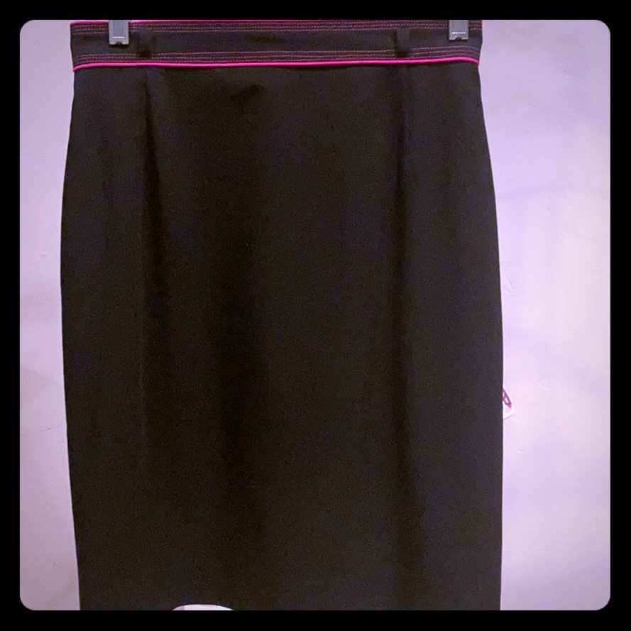 Skirt Black Color With Pink Trim